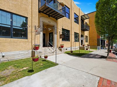 116 Commerce St #214