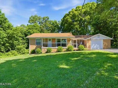 3012 Sinking Springs Rd