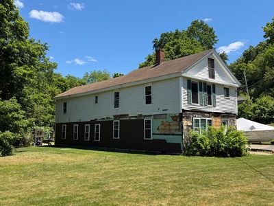 101 Howe St