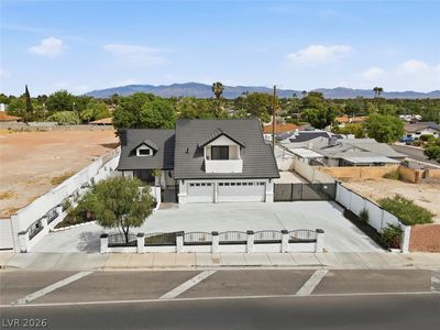 3200 W Oakey Blvd