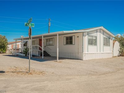 320 Kite St