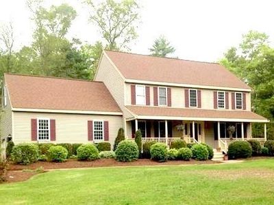 11 Edgewater Ln