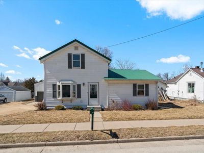 606 North East AVENUE