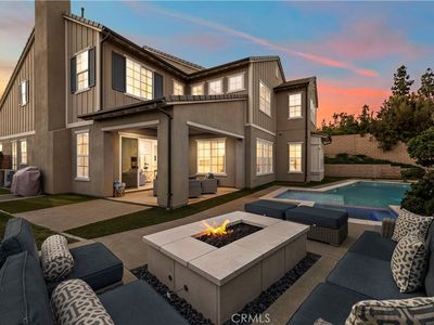 2491 N La Colina Ct