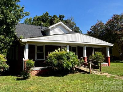 1612 N Main St