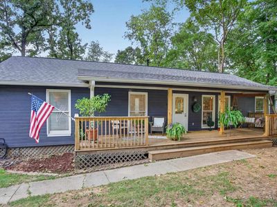 242 Russet Woods Dr