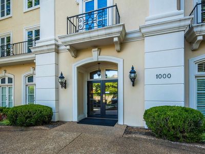 1000 Murray Hill Ln APT 404