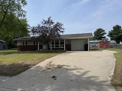5163 Cedar Lake Rd