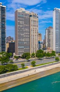 1240 N Lake Shore Dr APT 14A