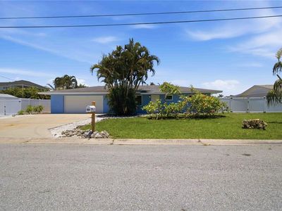 908 24th Ave W