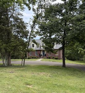 812 Fonnic Dr