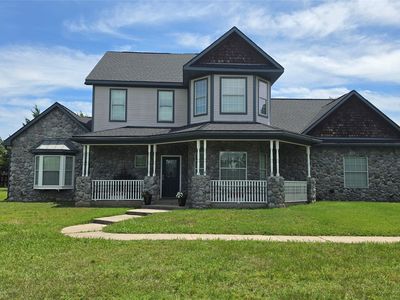 496 Brandon Way