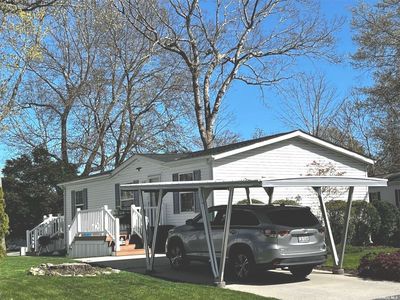 1661-152 Old Country Road