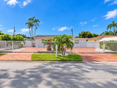 7280 SW 13th St