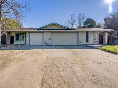 7249-7247 Castilian Ct