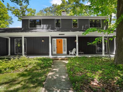 22636 King Richard Ct