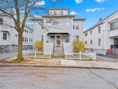 52 Sterling St