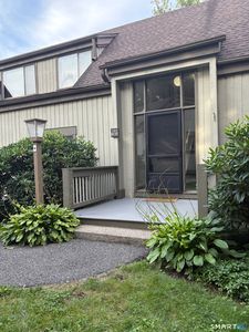 549 Heritage Village #D