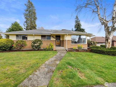 10702 39th Avenue SW