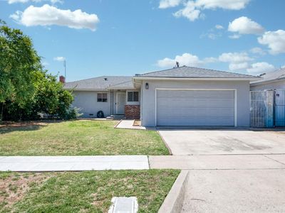 3144 E Santa Ana Ave