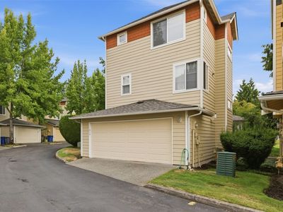515 225th Place NE #33
