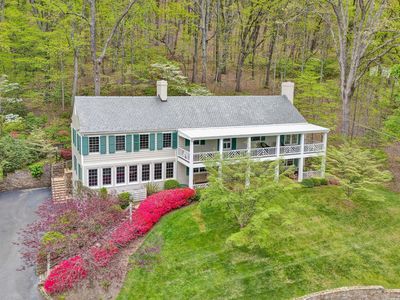 2438 Robin Hood Rd SE