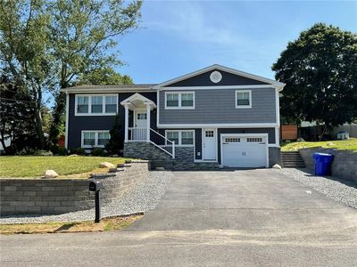 40 Bayberry Dr