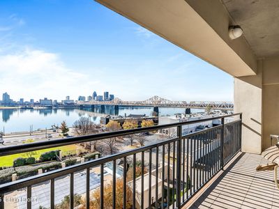 1 Riverpointe Plz #603604