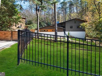 2751 Margaret Mitchell Dr NW