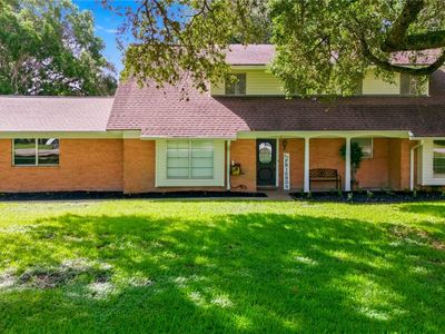 205 Yucca Dr