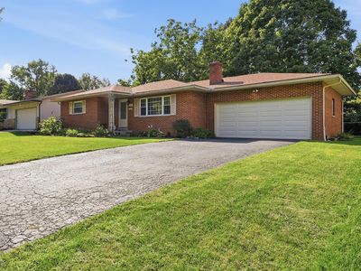 1155 Saling Dr