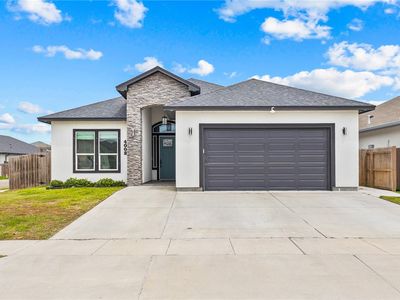 4002 Fold Ln