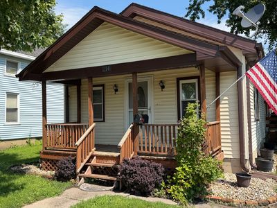 214 E Seminole St