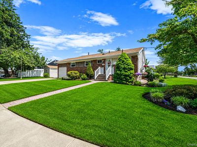 Property at 33 Wilshire Drive, North Babylon, NY