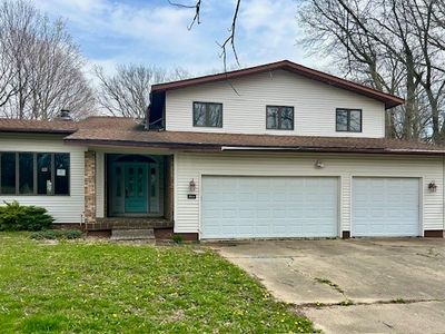 6680 John Dr