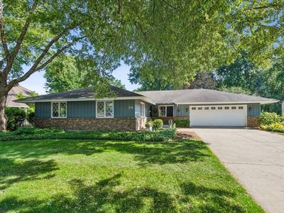 24 Briargate Cir
