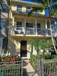 100 SW 1st Ave UNIT A