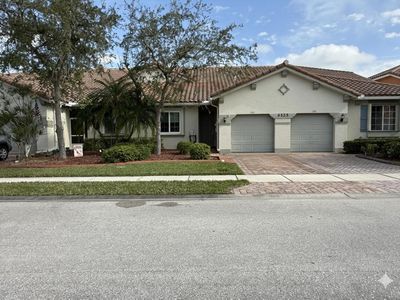 6525 Oxford Circle #103