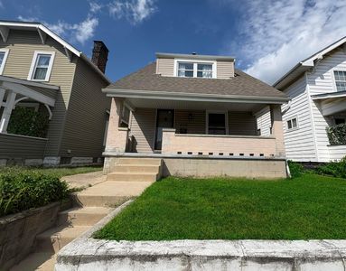 250 E Woodrow Ave