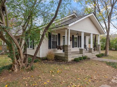 1713 Independence Ave