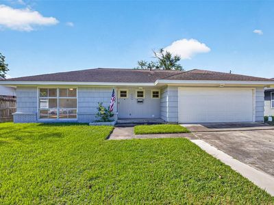 6307 Pineshade Ln
