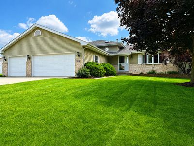 Property at 613 Persimmon Pkwy, Hebron, IN