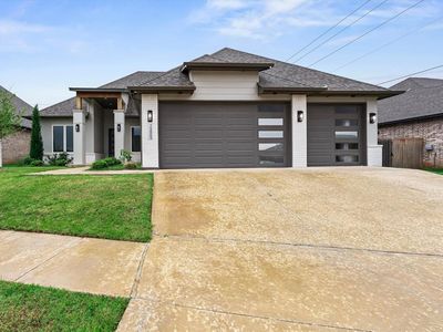 15805 Capri Ln