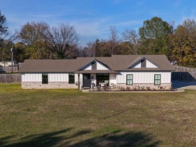 Property at 290 Bunker Hill Rd, Hooks, TX