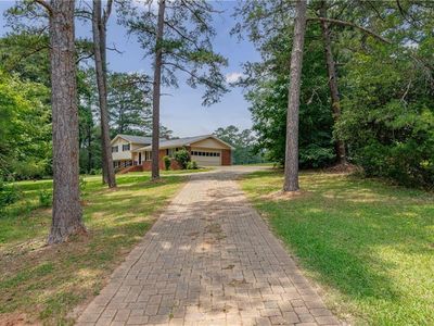 115 Brookshire Dr
