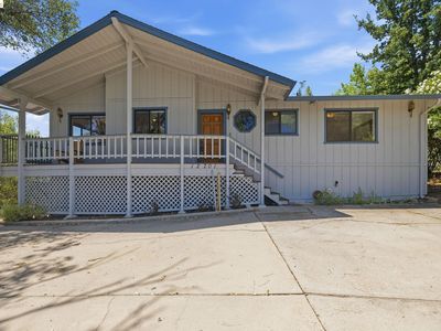 Property at 12701 Cresthaven Dr, Groveland, CA