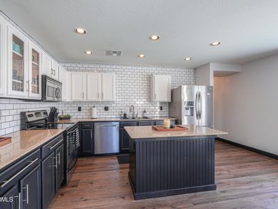 731 E REFLECTION Place