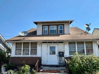 222 Paterson Ave