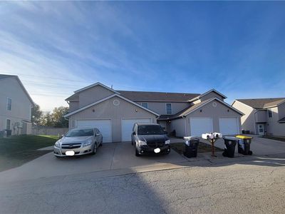 10620-10626 N Locust Ct