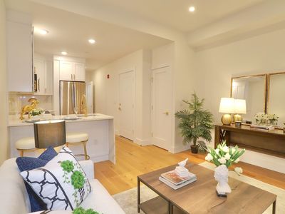 842 Park Ave #302